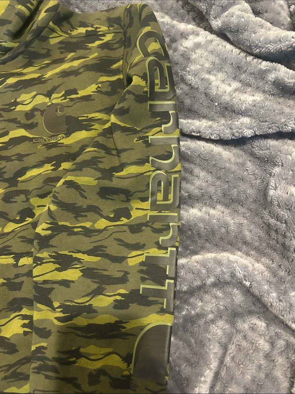 NWT Boys SzL 14-16 Carhartt Camo Hoodie